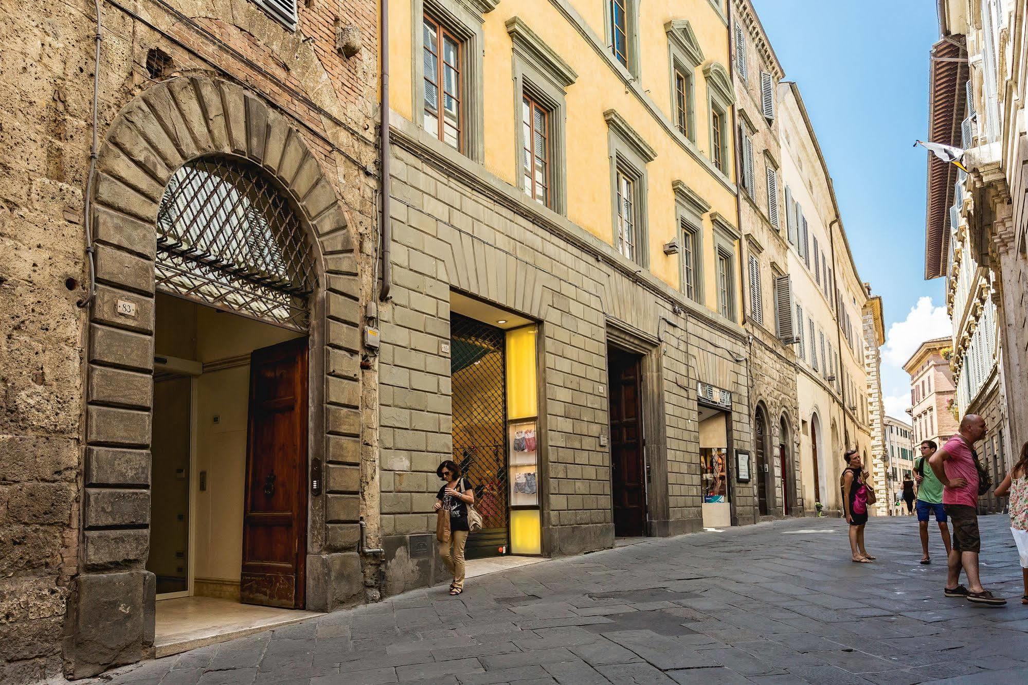 Relais Degli Angeli Residenza D'Epoca Bed & Breakfast Siena Bagian luar foto